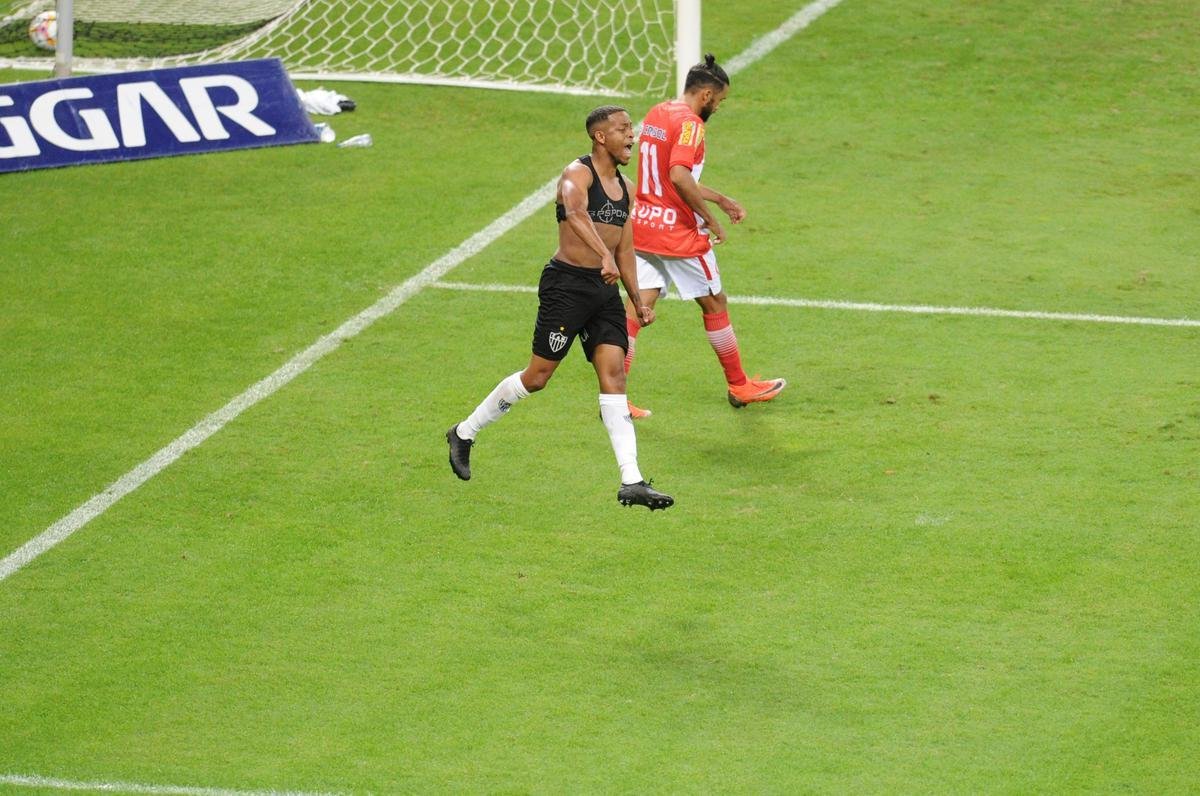 Keno marcou o gol da virada atleticana aos 52 minutos do segundo tempo, em chute cruzado dentro da rea. Bola entrou no ngulo direito do goleiro Felipe