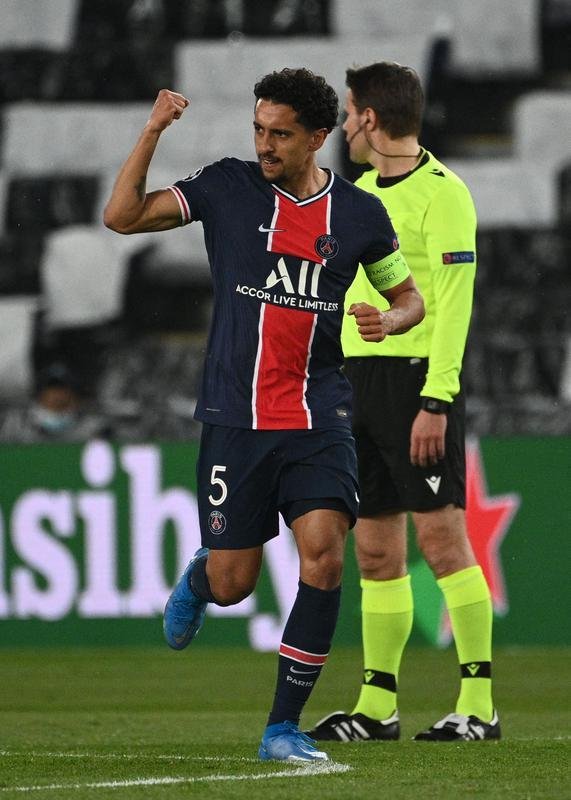 Fotos do gol de Marquinhos, do PSG, sobre o Manchester City no primeiro jogo da semifinal da Liga dos Campees, no Parque dos Prncipes, em Paris