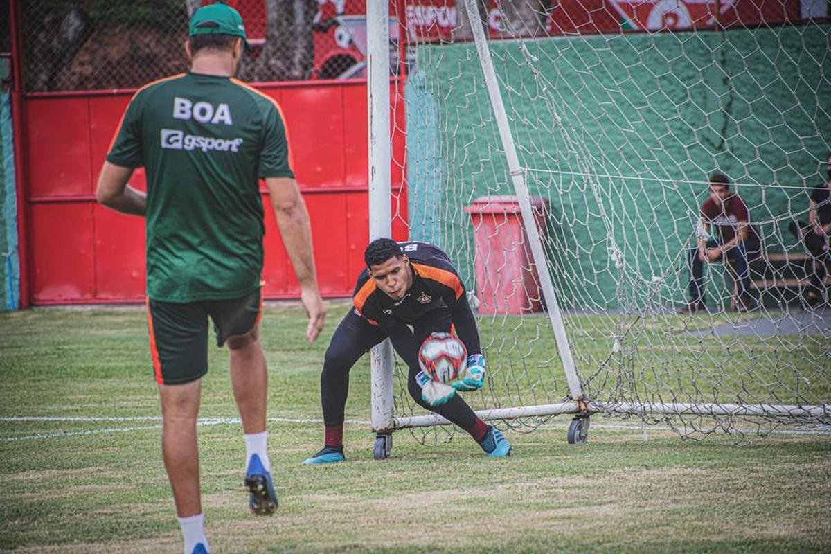 Halls - O goleiro defendeu o Boa Esporte nesta temporada