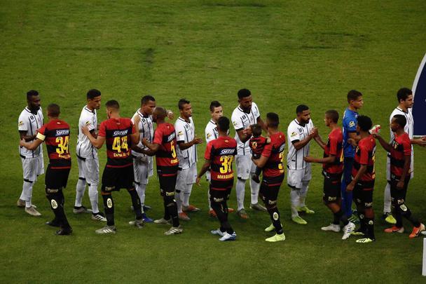 Equipes se enfrentaram na Arena pela terceira rodada do Campeonato Pernambucano
