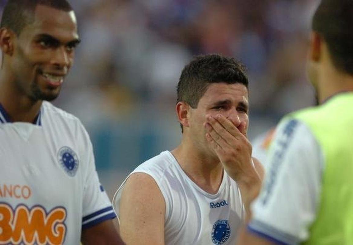 Atletas celestes vibraram com vitria e permanncia na Srie A