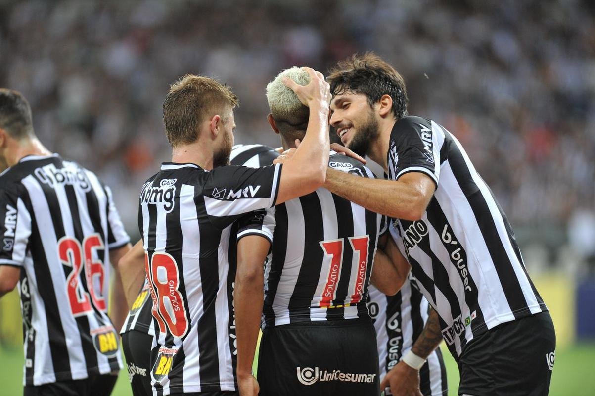 Keno marcou o segundo gol do Atltico na vitria sobre a Caldense pela semifinal do Campeonato Mineiro
