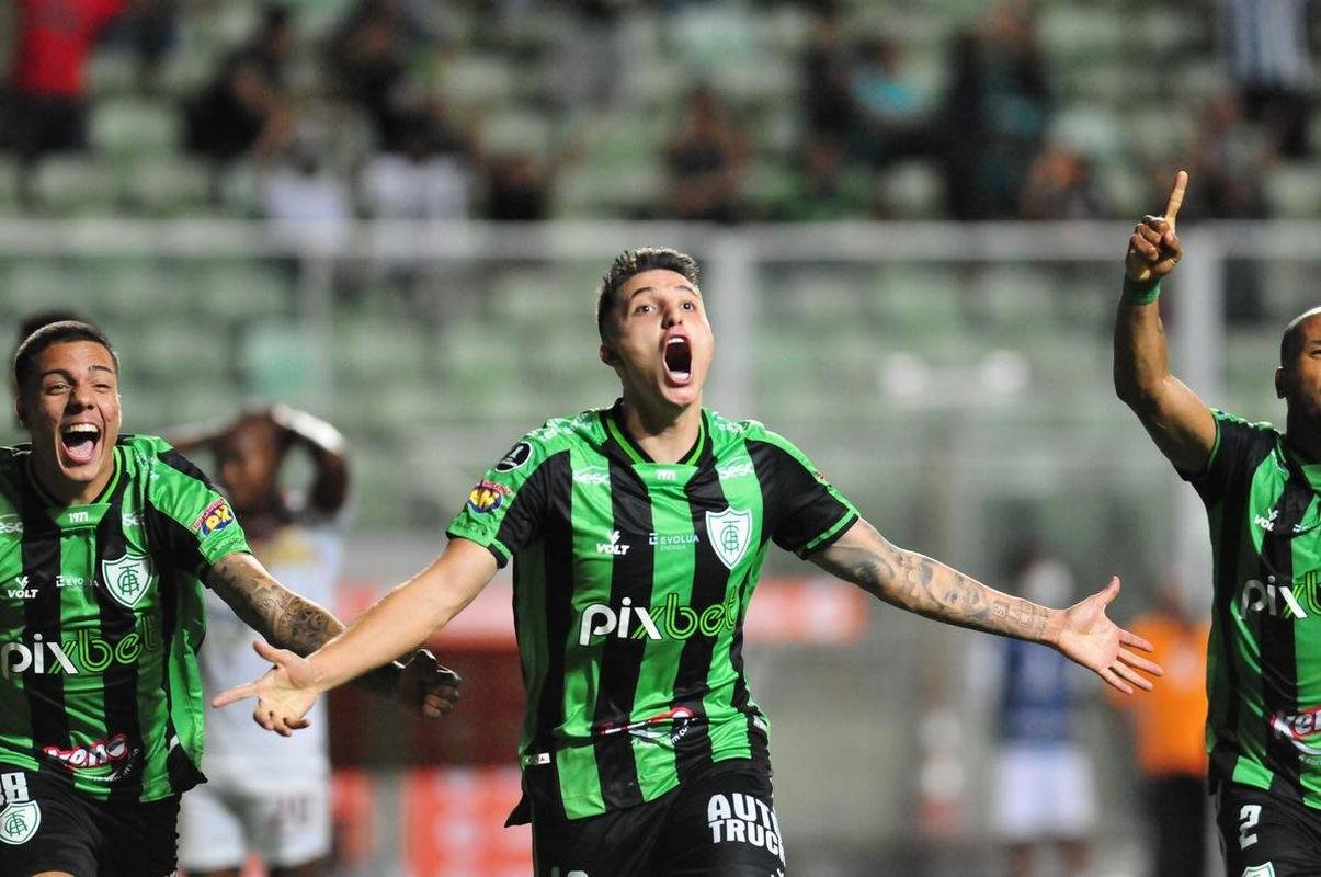 Fotos do jogo entre Amrica e Tolima, no Independncia, em Belo Horizonte, pela terceira rodada do Grupo D da Copa Libertadores 2022