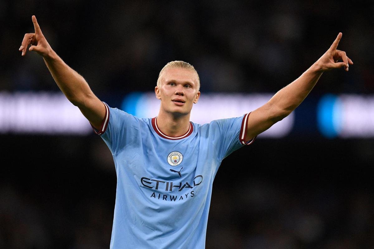 1 - Haaland (Manchester City) - O goleador noruegus  apontado pelas casas de apostas como grande favorito a artilharia da competio. As odds: 4.00 (Bet365), 4.05 (Pinnacle) e 3.00 (Betano).