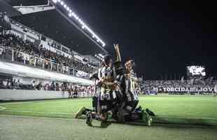 Fotos do jogo entre Santos e Atltico na Vila Belmiro, em Santos, pela 30 rodada do Campeonato Brasileiro