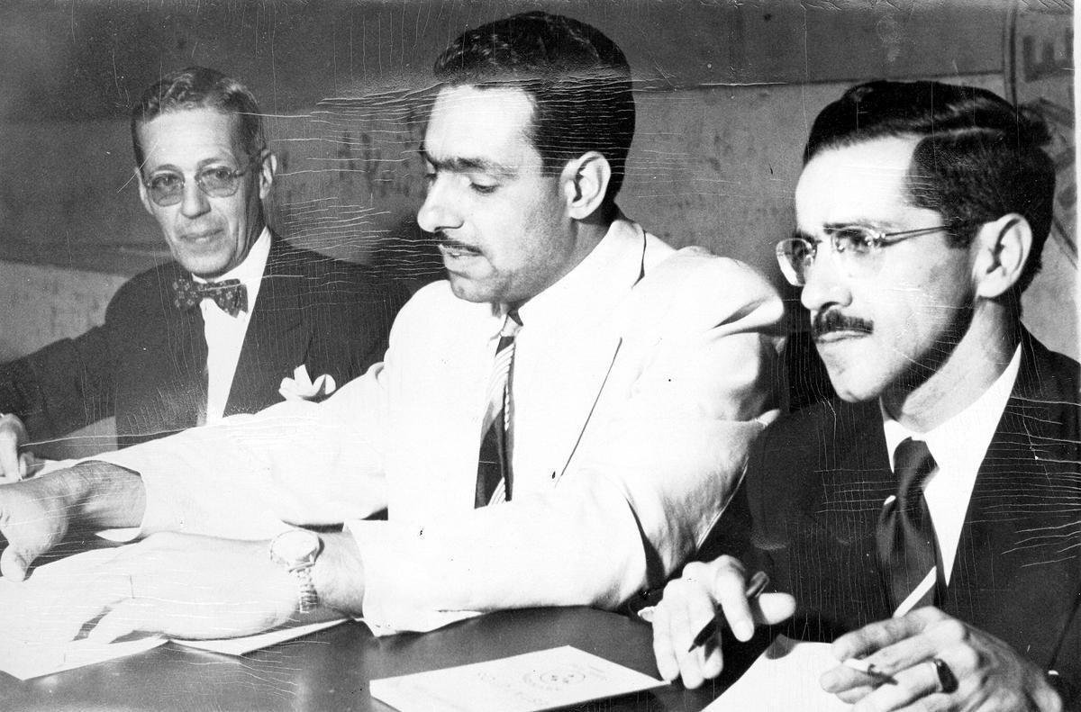 Mário Grosso, ao centro (1942-47)