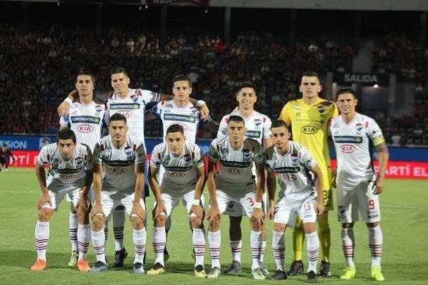 Nacional - quarto colocado geral no Campeonato Paraguaio (primeira fase)
