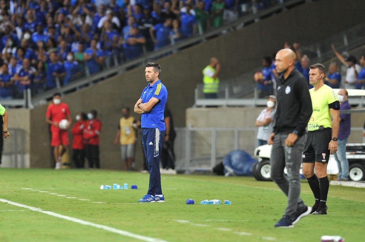 Fotos do jogo de ida da semifinal do Campeonato Mineiro, entre Cruzeiro e Athletic, no Mineiro