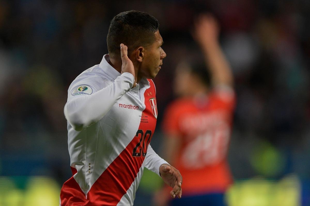 Chile e Peru se enfrentaram na Arena Grmio, pela semifinal da Copa Amrica