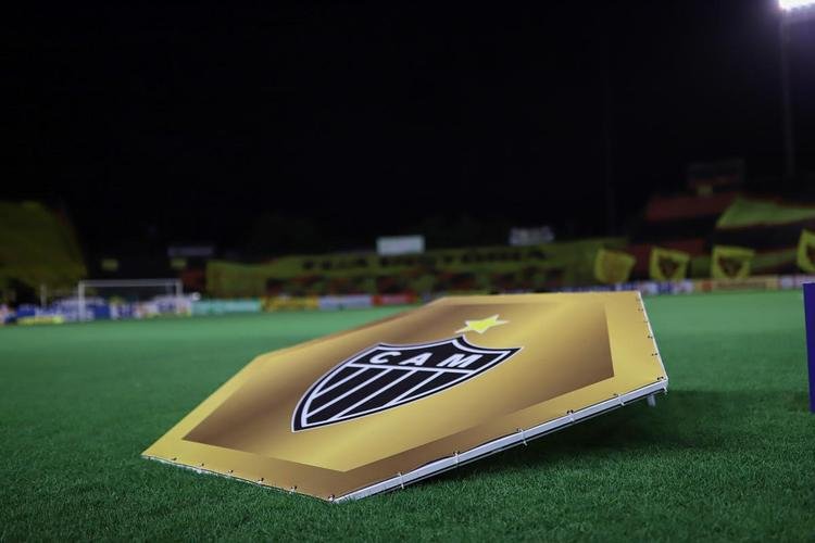 Fotos do jogo entre Sport e Atlético, pelo Campeonato Brasileiro