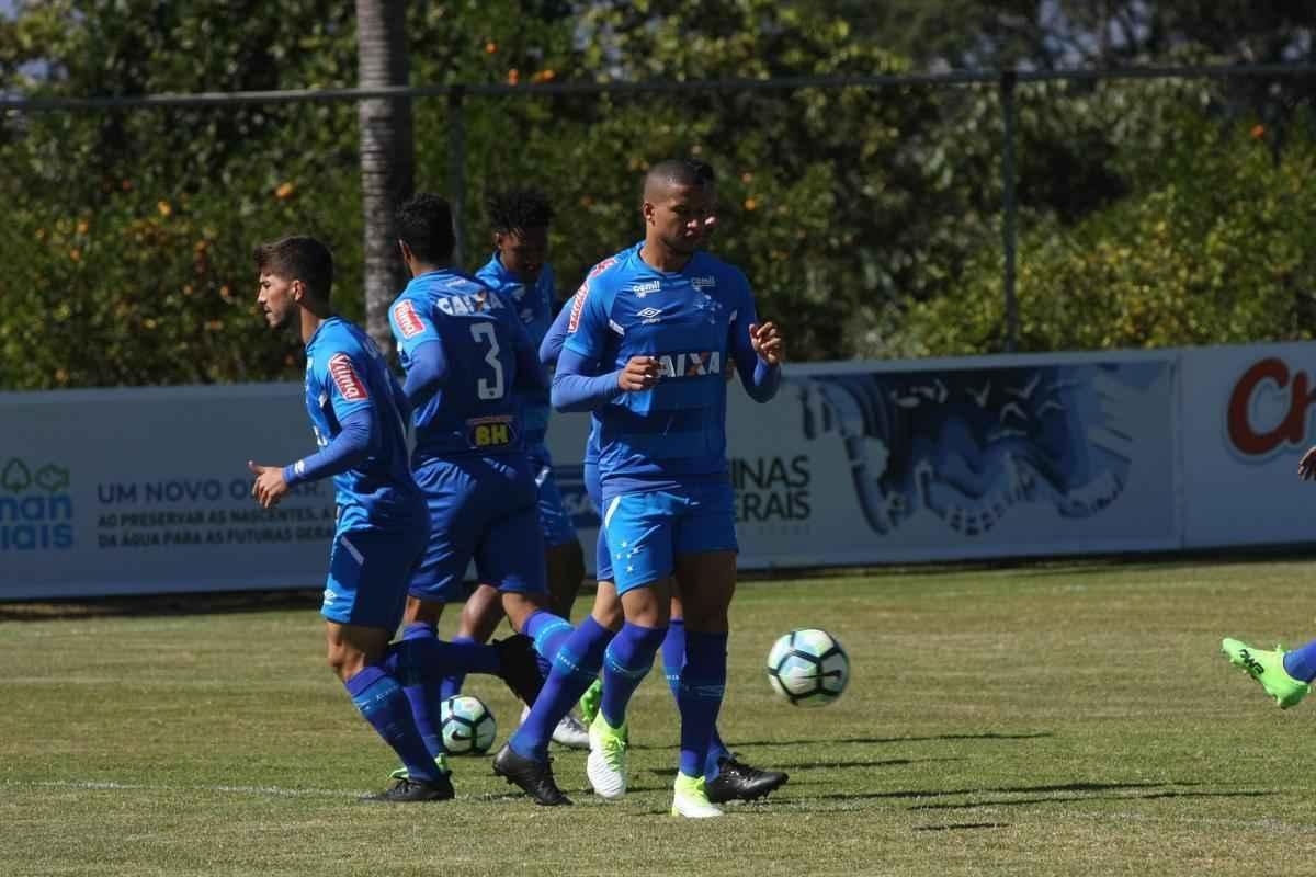 Imagens do treino do Cruzeiro nesta tera-feira (11 de julho) na Toca da Raposa II