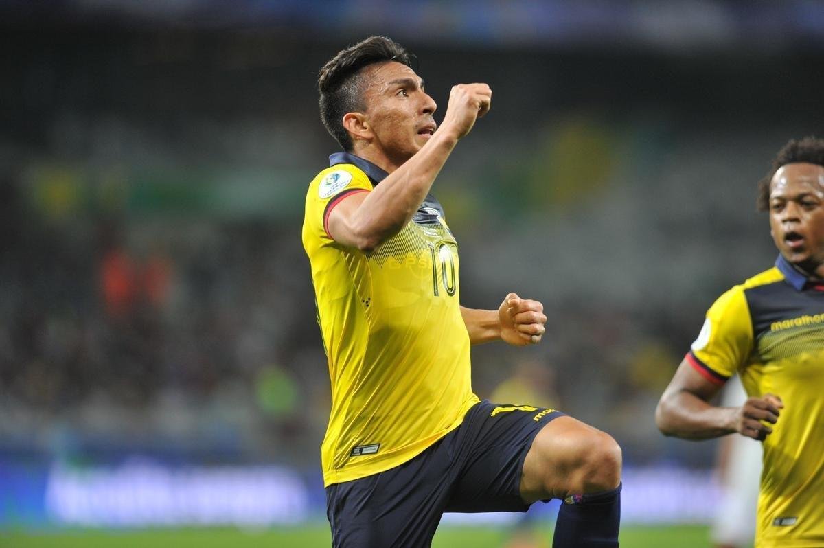 Equador e Japo se enfrentaram no Mineiro pela terceira rodada do Grupo C da Copa Amrica