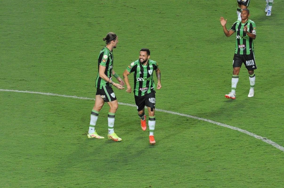 Neste sbado (16), o Amrica mediu foras com o Juventude no Estdio Independncia, em Belo Horizonte. A partida foi vlida pela 2 rodada da Srie A do Campeonato Brasileiro.