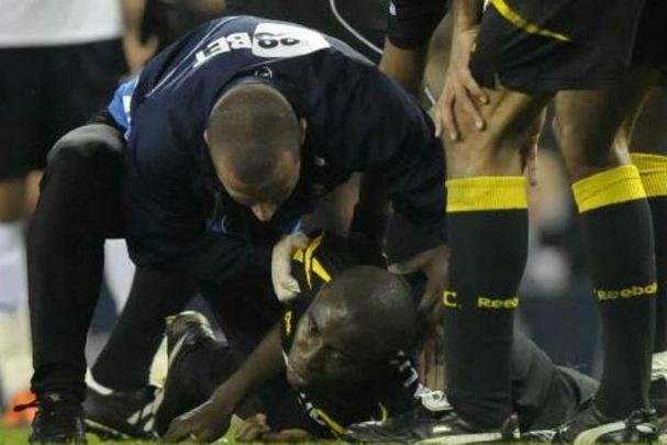 Fabrice Muamba: revelado pelo Arsenal, o ento volante se aposentou precocemente ao ter mal sbito numa partida pelo Bolton em 2012. Depois do colapso, ele anunciou que deixaria o futebol. 
