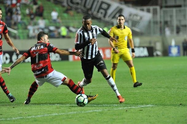 Galo recebeu o Atltico Goianiense, no Independncia, pela 33 rodada do Campeonato Brasileiro
