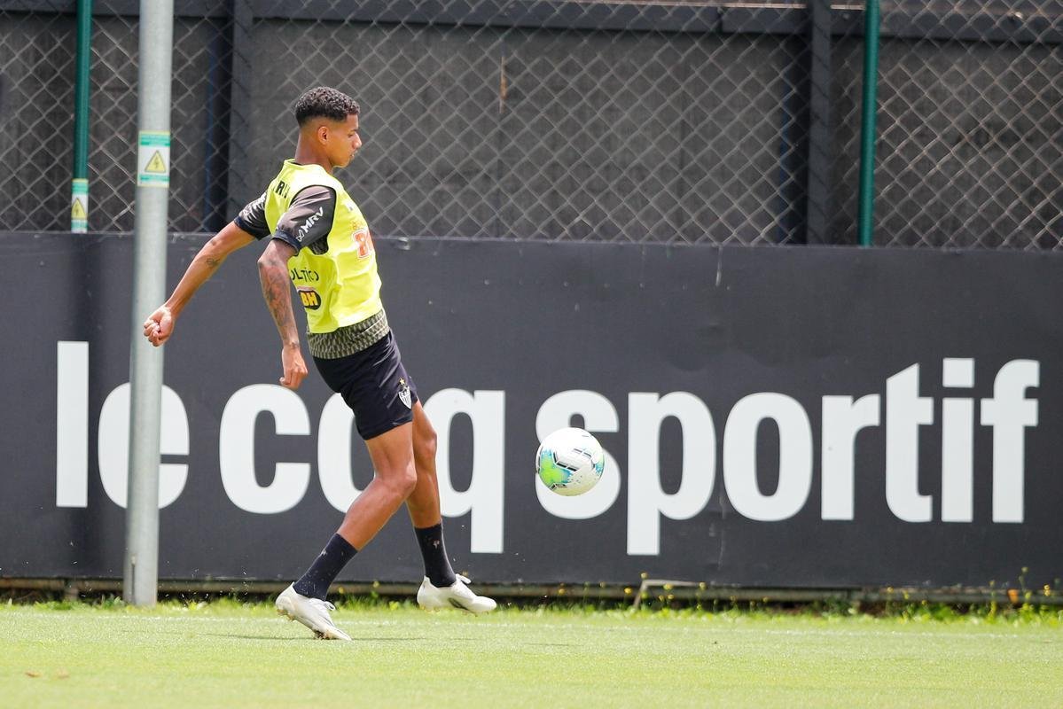 Fotos: Atlético se prepara para enfrentar o Athletico-PR