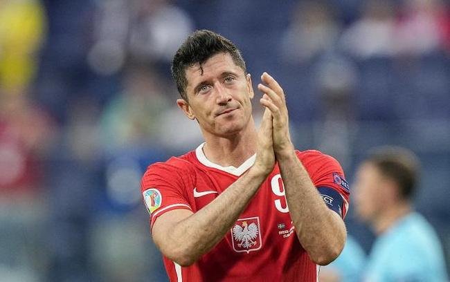 Polnia: Robert Lewandowski - 76 gols em 134 jogos
