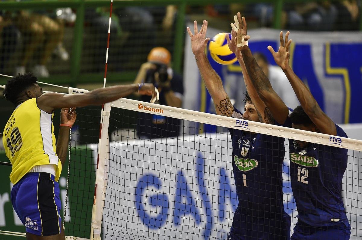 Cruzeiro e UPCN Bolvar Voley fizeram a final do Campeonato Sul-Americano de Clubes de Vlei, no Ginsio do Riacho, em Contagem