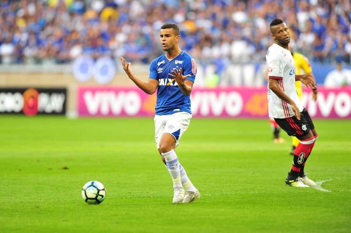 Imagens do jogo entre Cruzeiro e Flamengo, pela 14 rodada da Srie A, no Mineiro