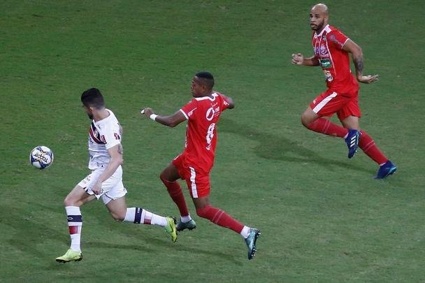 Tricolor do Arruda enfrenta Cavalo de Aço, na Arena de Pernambuco, em partida válida pela 15ª rodada da Série C