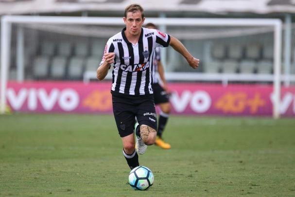 O Santos venceu o Atlético por 3 a 1 neste sábado, em jogo da 32ª rodada do Campeonato Brasileiro