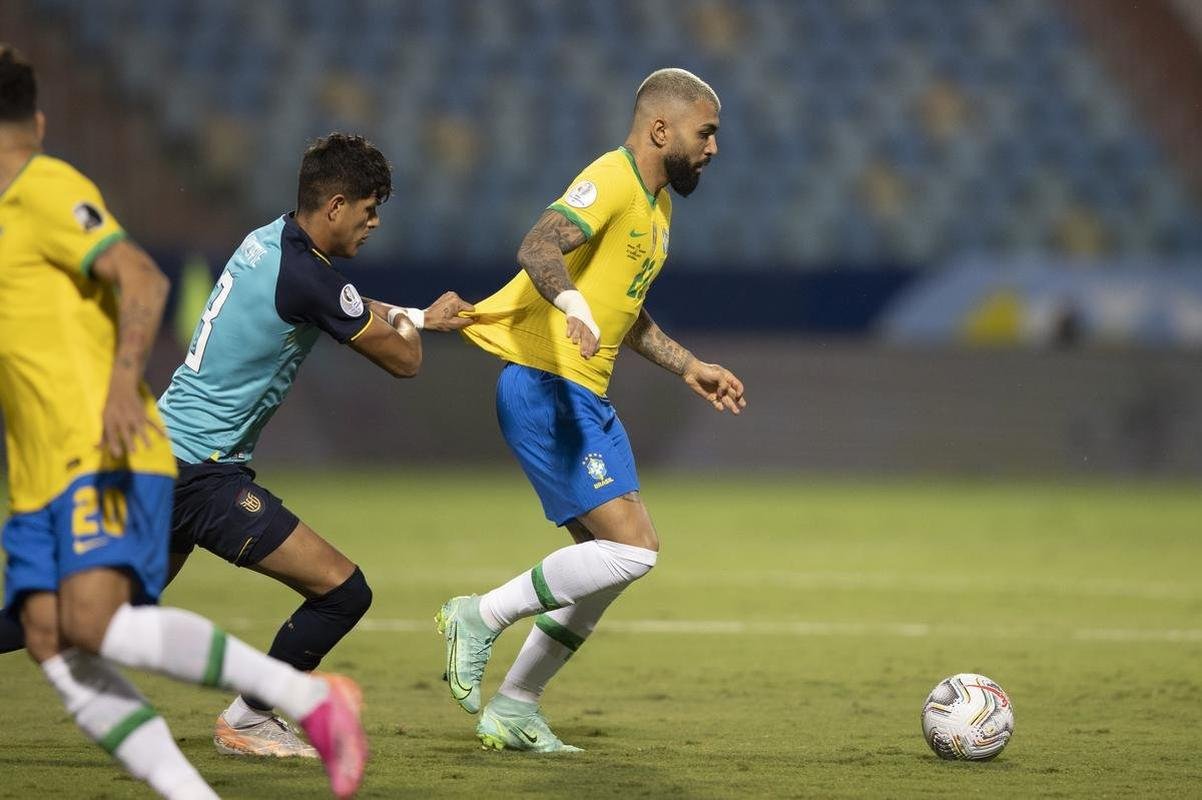 Fotos do jogo entre Brasil e Equador pela Copa Amrica