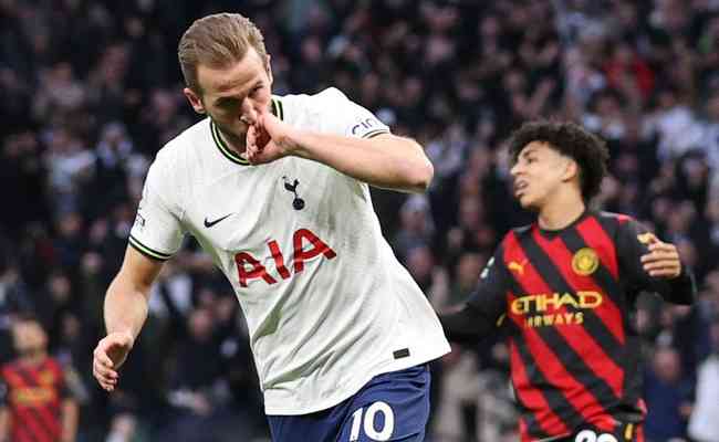 Harry Kane, do Tottenham, comemora gol contra o Manchester City