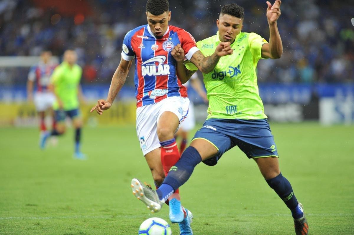 Cruzeiro estreou terceiro uniforme, o ltimo produzido pela Umbro