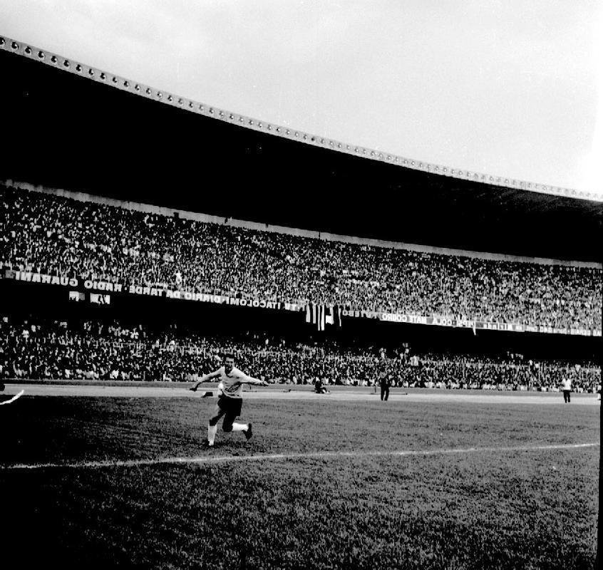 1 - Cruzeiro 1 x 0 Atltico (4 de maio de 1969, pelo Campeonato Mineiro) - 123.351 torcedores