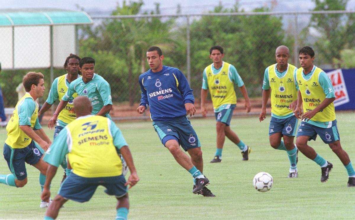 O dia a dia de Fred na Toca da Raposa II entre julho de 2004 e agosto de 2005