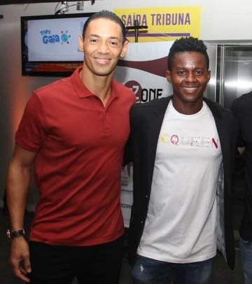 Ricardo Oliveira e Cazares foram premiados com o Trofu Tel Santana pela temporada 2018. Oliveira recebeu tambm o prmio de artilheiro