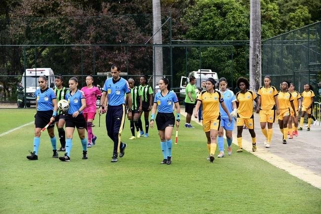 Am�rica 3 x 1 Alian�a-GO: fotos do jogo pelo Brasileiro Feminino A2