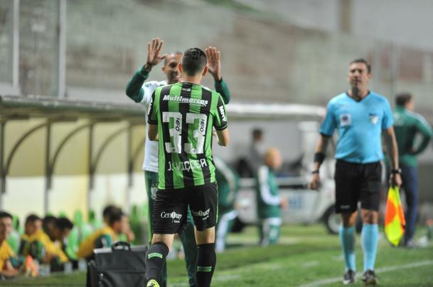 Fotos do jogo entre Amrica e Cuiab, no Independncia, pela 16 rodada da Srie B