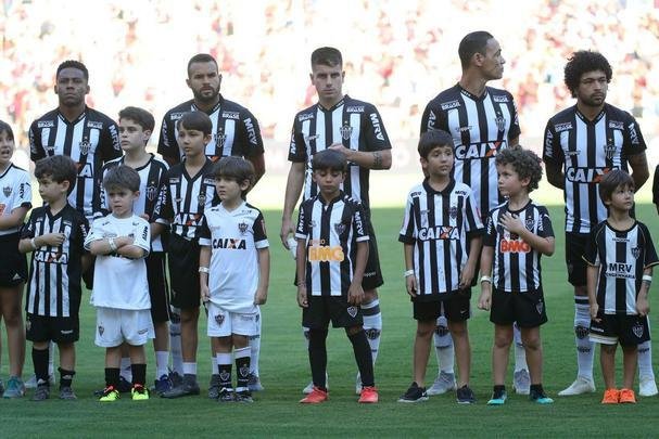 Imagens do duelo entre Flamengo e Atlético, no Maracanã, pela 26ª rodada do Brasileiro