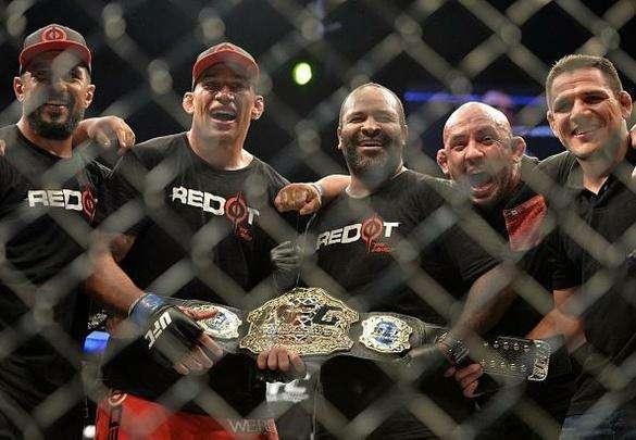Fotos da vitória arrasadora de Fabrício Werdum sobre Cain Velasquez