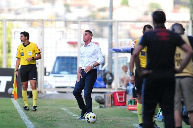Fotos do jogo entre Am�rica e Athletico-PR, no Independ�ncia, em Belo Horizonte, pela quarta rodada do Campeonato Brasileiro de 2022