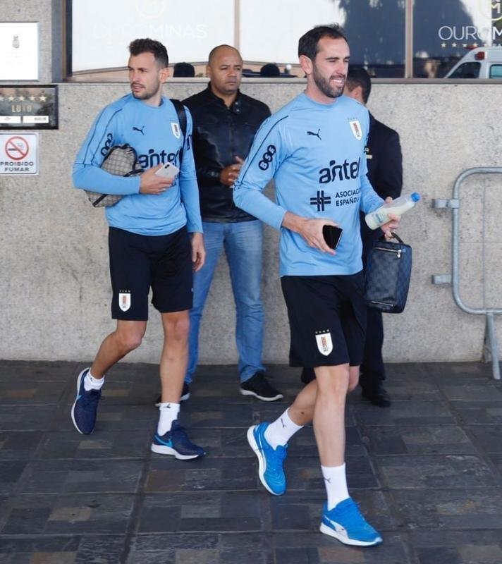 Jogadores da Seleo Uruguaia fizeram nesta sexta seu segundo treino em solo mineiro. Atletas deixaram o hotel pela manh e se dirigiram  Cidade do Galo, onde fizeram um treinamento fechado  imprensa