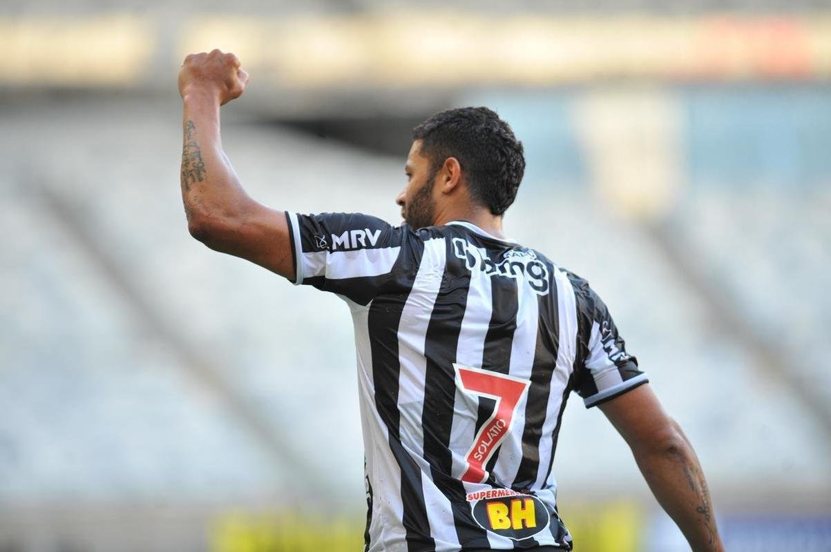 Fotos do jogo de ida da semifinal do Campeonato Mineiro, entre Caldense e Atltico, no Mineiro, em Belo Horizonte