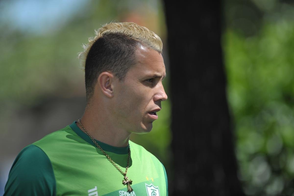 Atacante Marcelo Toscano e meia Felipe Azevedo reforam o Amrica para a disputa da Srie B de 2019