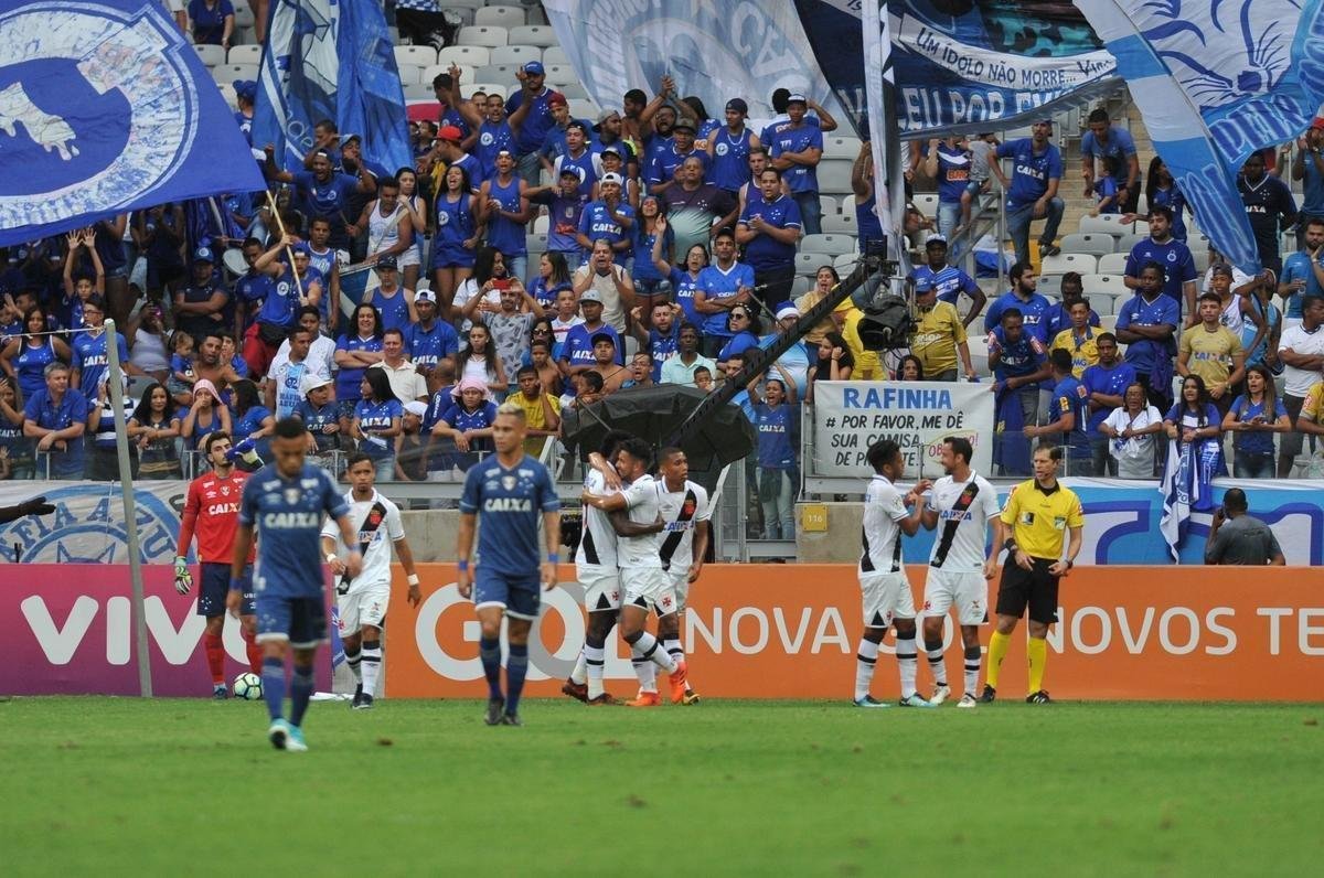 Fotos do jogo entre Cruzeiro e Vasco, no Mineiro, pela 37 rodada do Brasileiro (Leandro Couri/EM D.A Press)