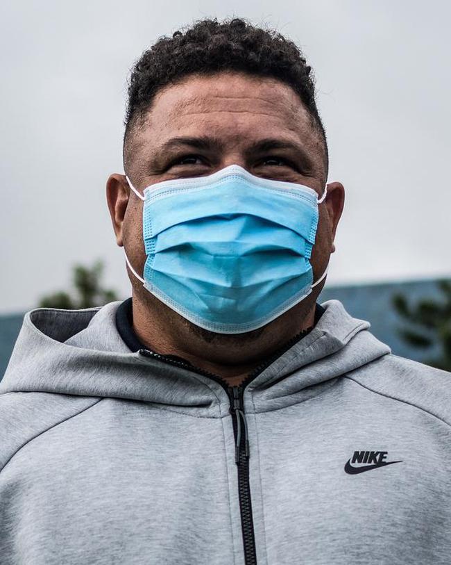 Em sua primeira visita  Toca da Raposa II, Ronaldo concedeu entrevista coletiva e teve contato com jogadores e comisso tcnica do Cruzeiro. Ele tambm se encontrou com scios da categoria Diamante.