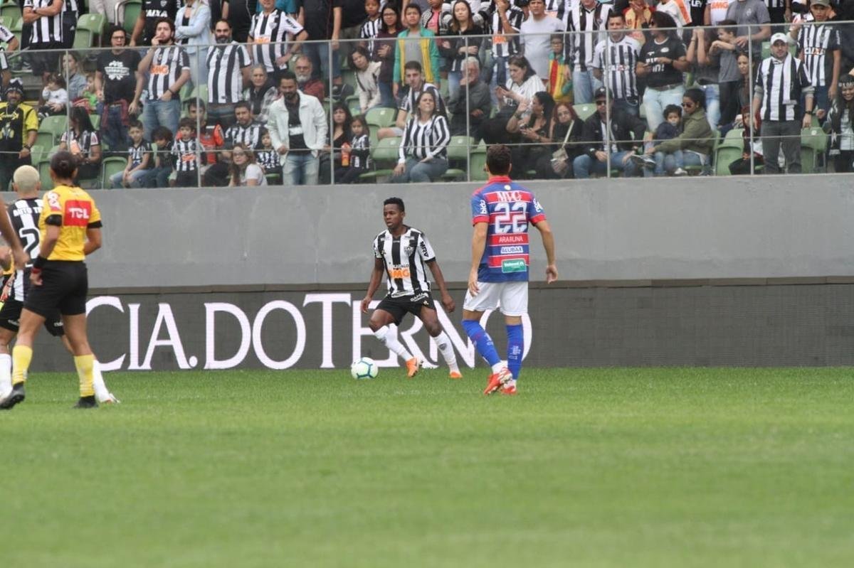 Imagens da partida entre Atltico e Fortaleza, no Independncia