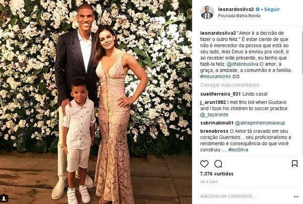 Leo Silva foi ao casamento do atacante Diego Tardelli na Bahia 