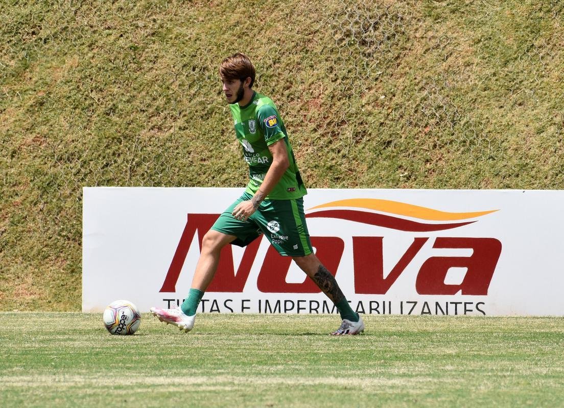 Dos dias 26 a 28 de janeiro, o Amrica realizou atividades totalmente voltadas ao confronto contra o Ava, pela 38 rodada da Srie B do Campeonato Brasileiro. Nesta sexta-feira (29), s 21h30, Coelho e Leo da Ilha se enfrentam no Independncia, em Belo Horizonte. A partida pode selar um indito tricampeonato do Amrica, que se isolaria como maior vencedor da competio. Alm disso, o elenco almeja a conquista para coroar uma temporada histrica, em que o clube foi semifinalista da Copa do Brasil.