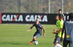 Atltico derrotou Coimbra em jogo-treino na Cidade do Galo com gols de Galdezani, Edinho e Fbio Santos