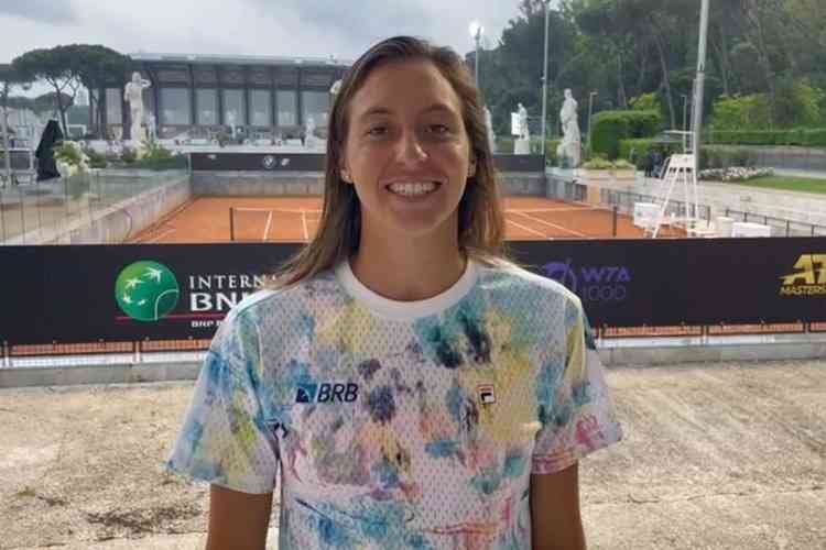 Luisa Stefani perde na estreia do torneio de duplas do WTA 1000 de