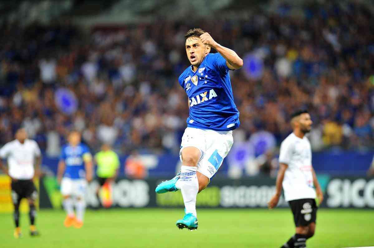 17/01/2018 - Cruzeiro 2 x 0 Tupi - Campeonato Mineiro - Robinho marcou o primeiro gol da equipe celeste em 2018