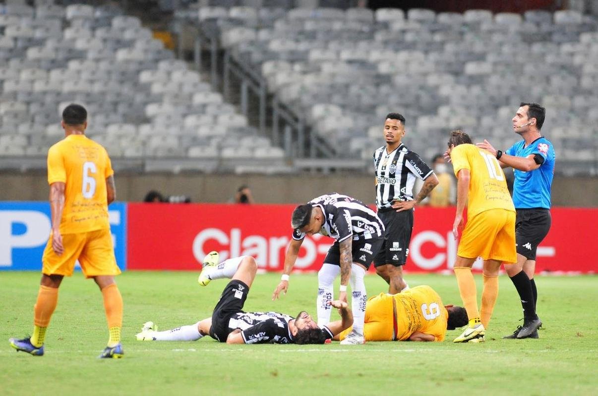 Fotos do jogo entre Atltico e Brasiliense, no Mineiro, pela Copa do Brasil