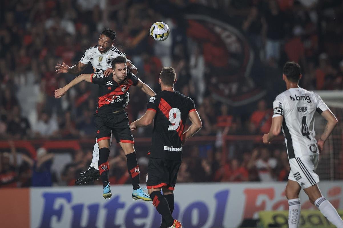 Atltico-GO x Atltico: veja fotos do jogo pelo Brasileiro