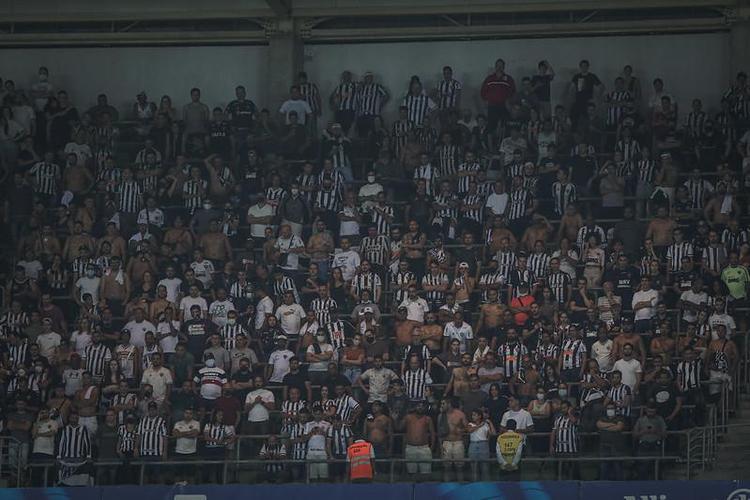 Torcida do Atlético na partida contra o Palmeiras, no Allianz Parque, em São Paulo, pela 35ª rodada do Brasileiro
